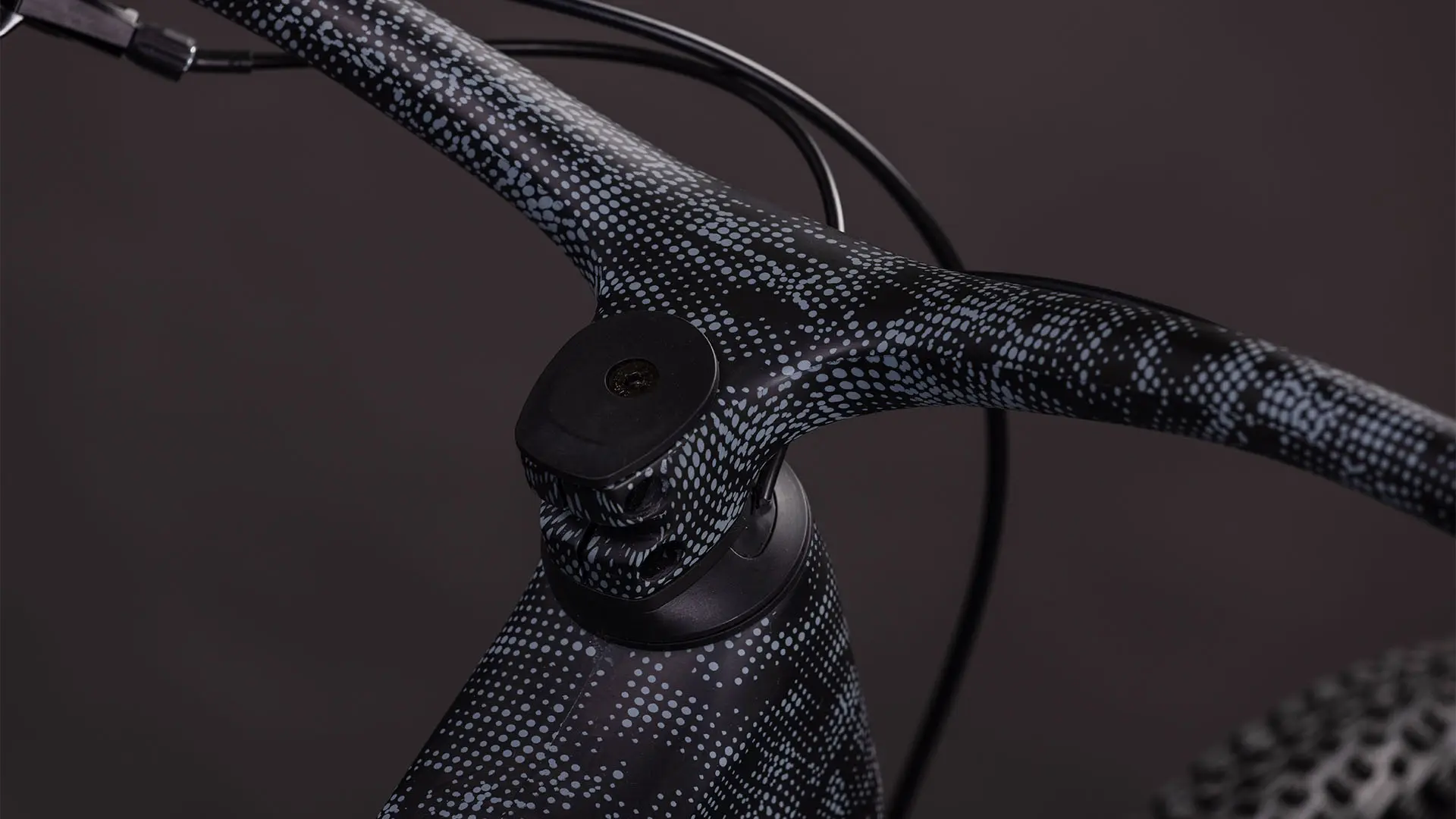 Cube AMS Hybrid ONE44 C:68X SLT 400X – E-MTB Fully (2026) - Image 2