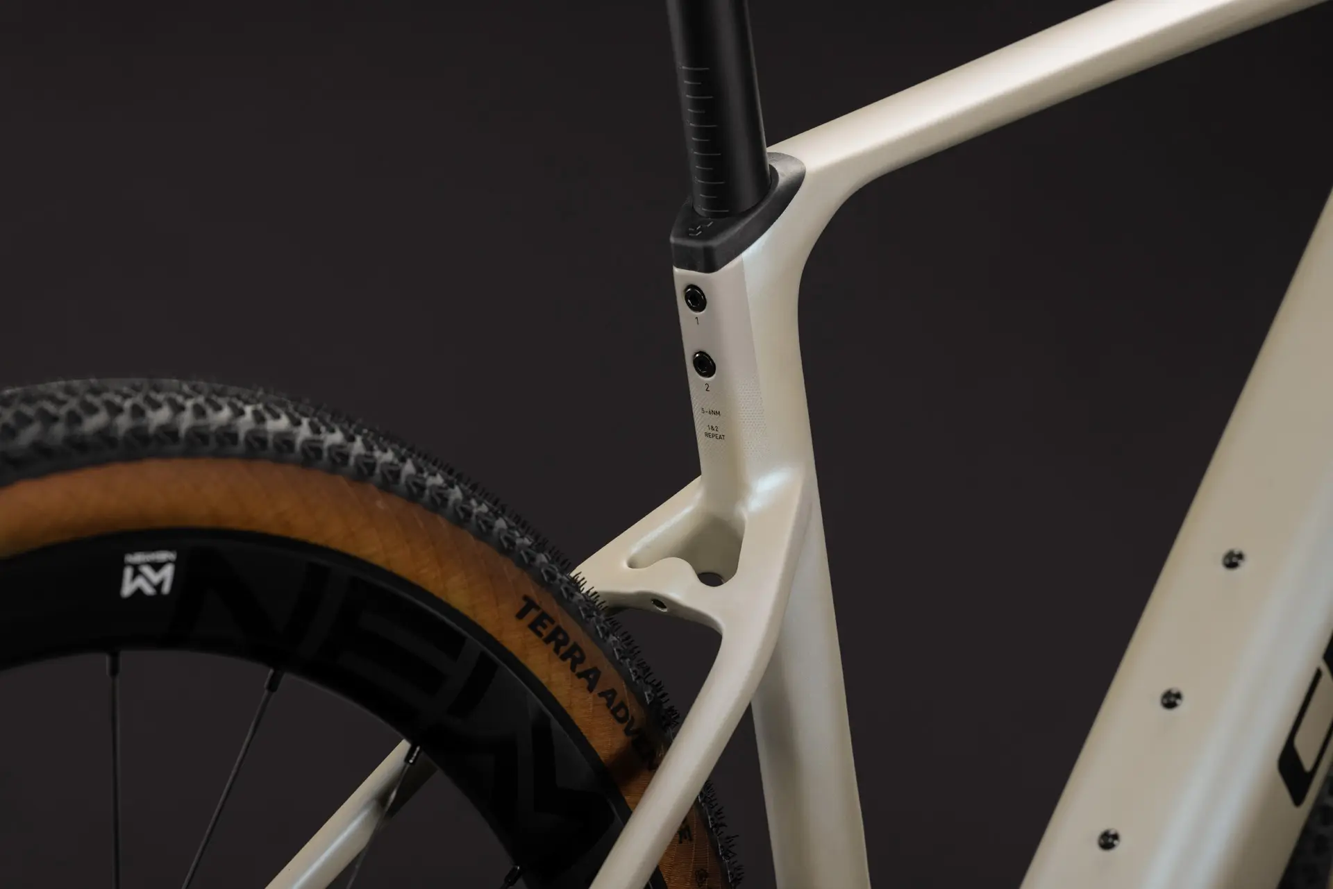 Cube Nuroad Hybrid C:62 SLX 400X (2027) gravel e-bike - 4. kép